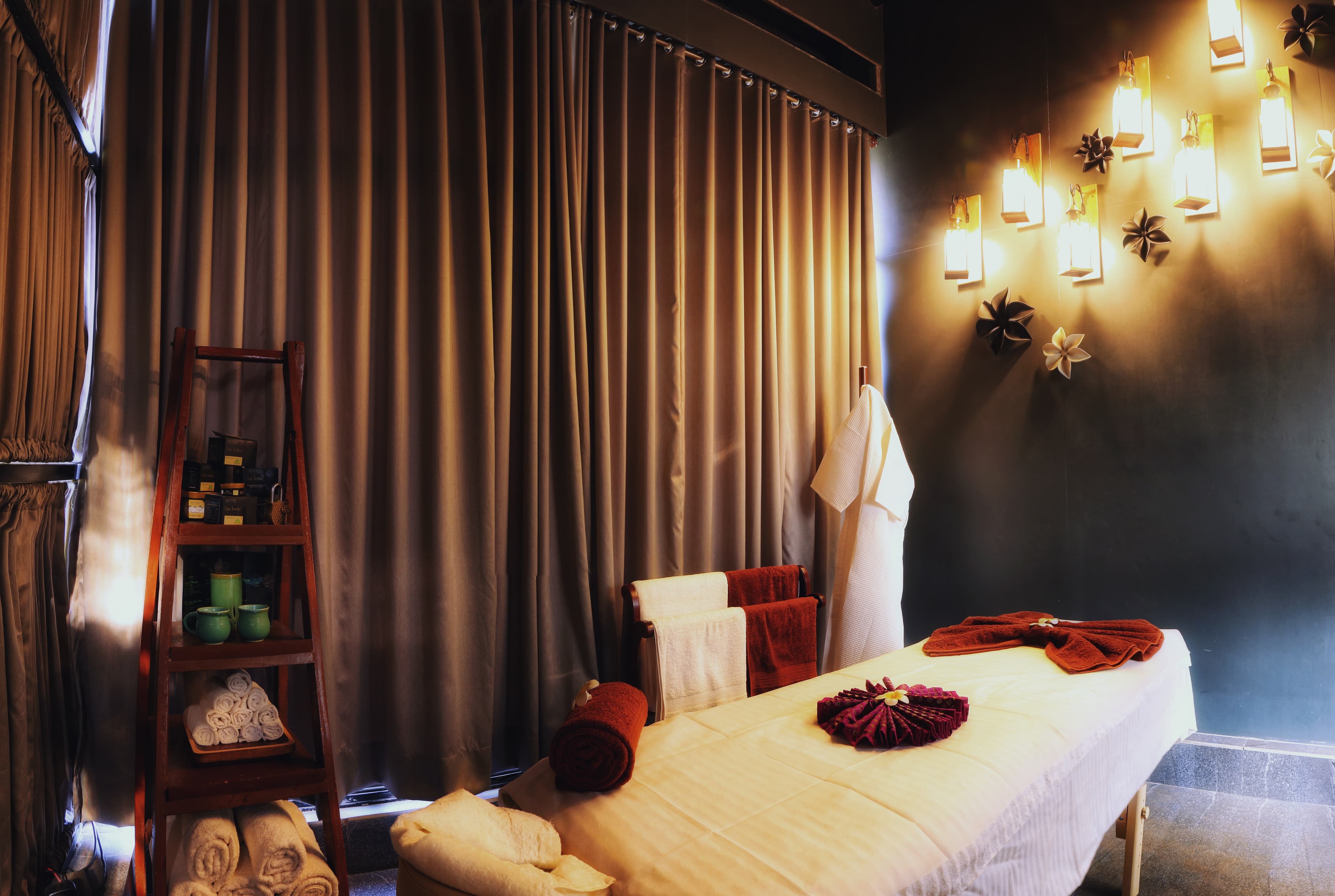 Swedish Massage vs Deep Tissue Massage