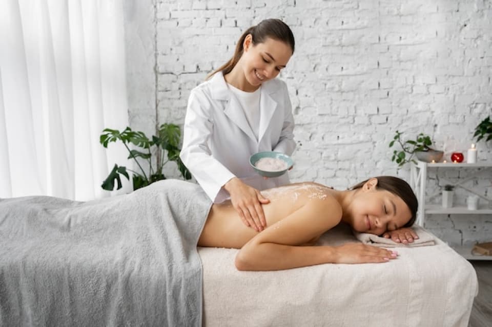 Spa near Dwarka Mor